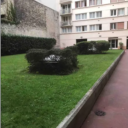 2 Pieces Lumineux Et Calme A Parigi